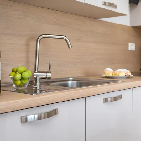 Jelena Apartmán Vantacici